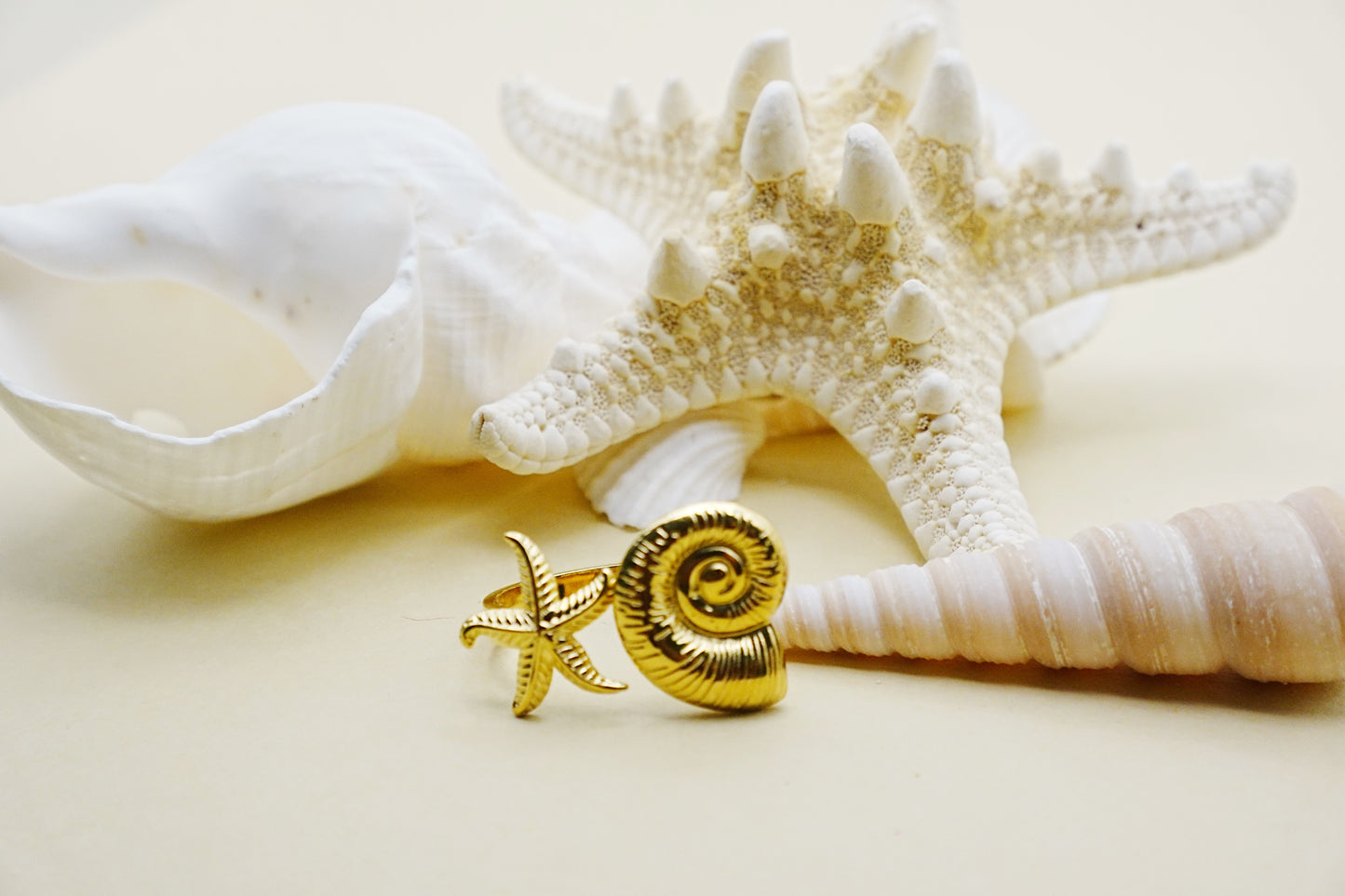 Marina Ring – 18K Gold Plated, Waterproof Starfish & Seashell Ring