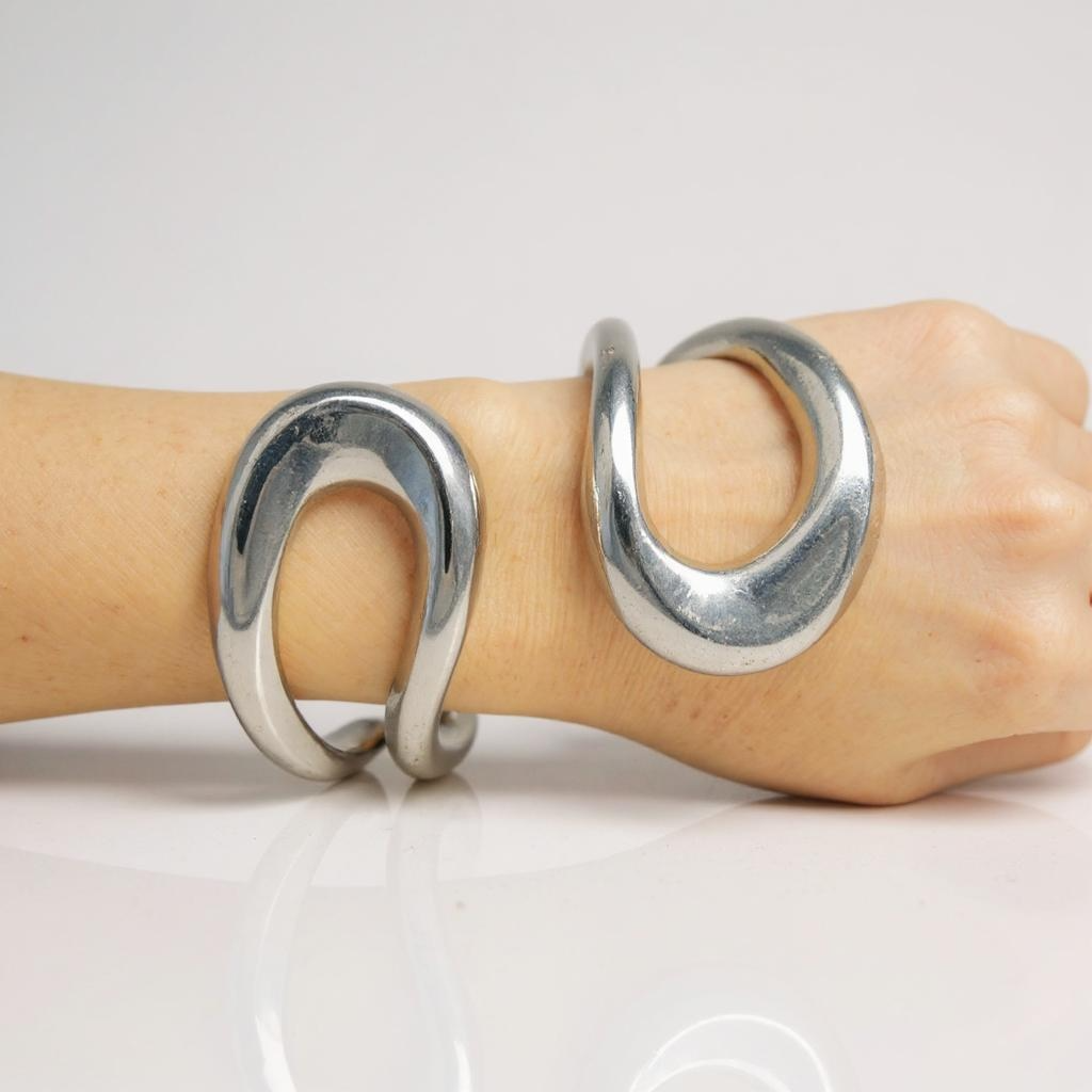 Eclipse Wave Cuff | Water resistant
