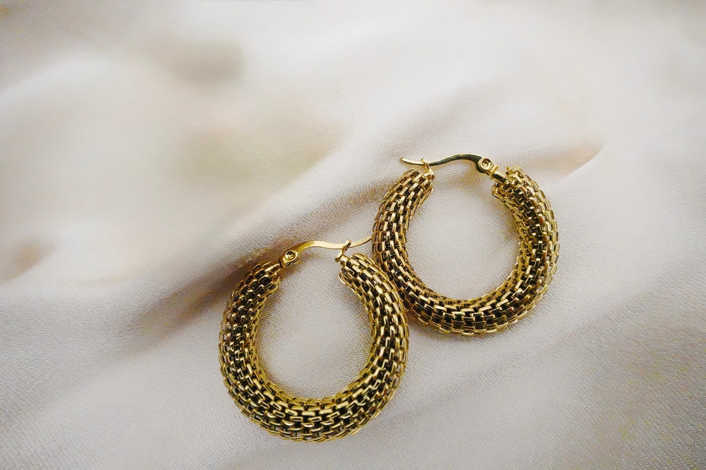 Onda Earrings – 18K Gold Plated Hoops, Waterproof Lightweight Statement Hoops